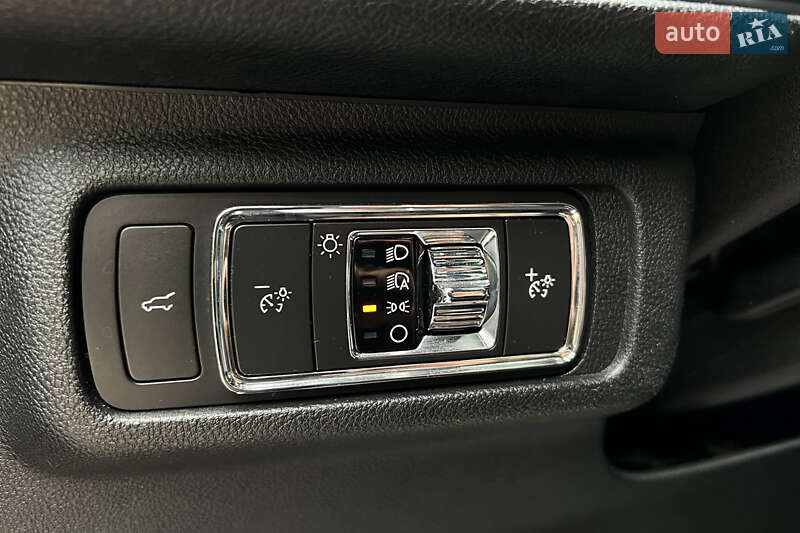 Позашляховик / Кросовер Lincoln Corsair 2021 в Львові фото 20 Позашляховик / Кросовер Lincoln Corsair 2021 в Львові