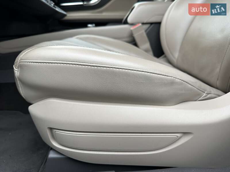 Позашляховик / Кросовер Lincoln Corsair 2022 в Києві