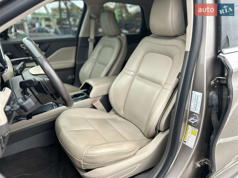 Позашляховик / Кросовер Lincoln Corsair 2021 в Одесі фото 17 Позашляховик / Кросовер Lincoln Corsair 2021 в Одесі