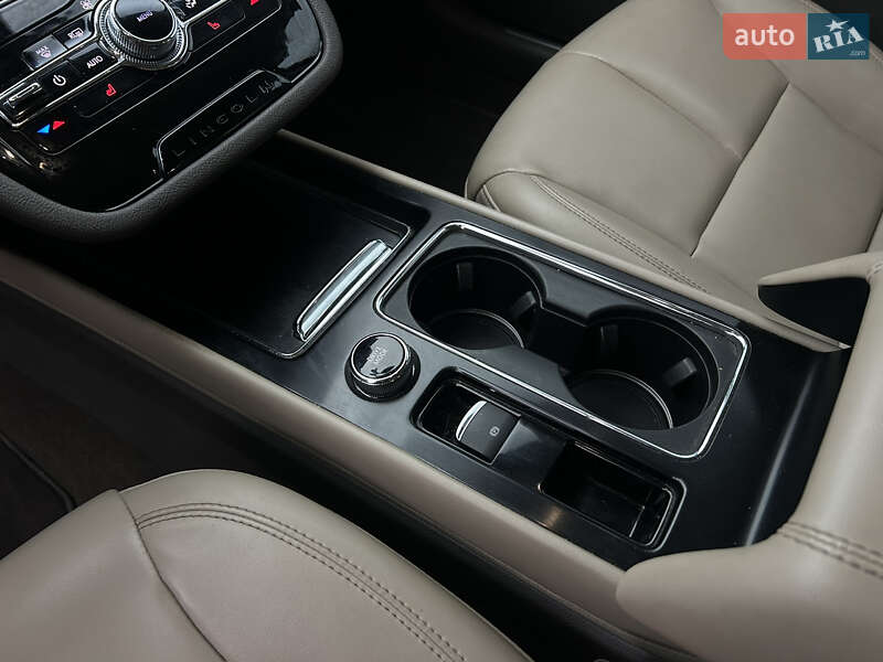 Позашляховик / Кросовер Lincoln Corsair 2021 в Одесі фото 30 Позашляховик / Кросовер Lincoln Corsair 2021 в Одесі