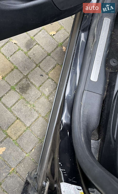 Позашляховик / Кросовер Lincoln Corsair 2020 в Львові фото 24 Позашляховик / Кросовер Lincoln Corsair 2020 в Львові