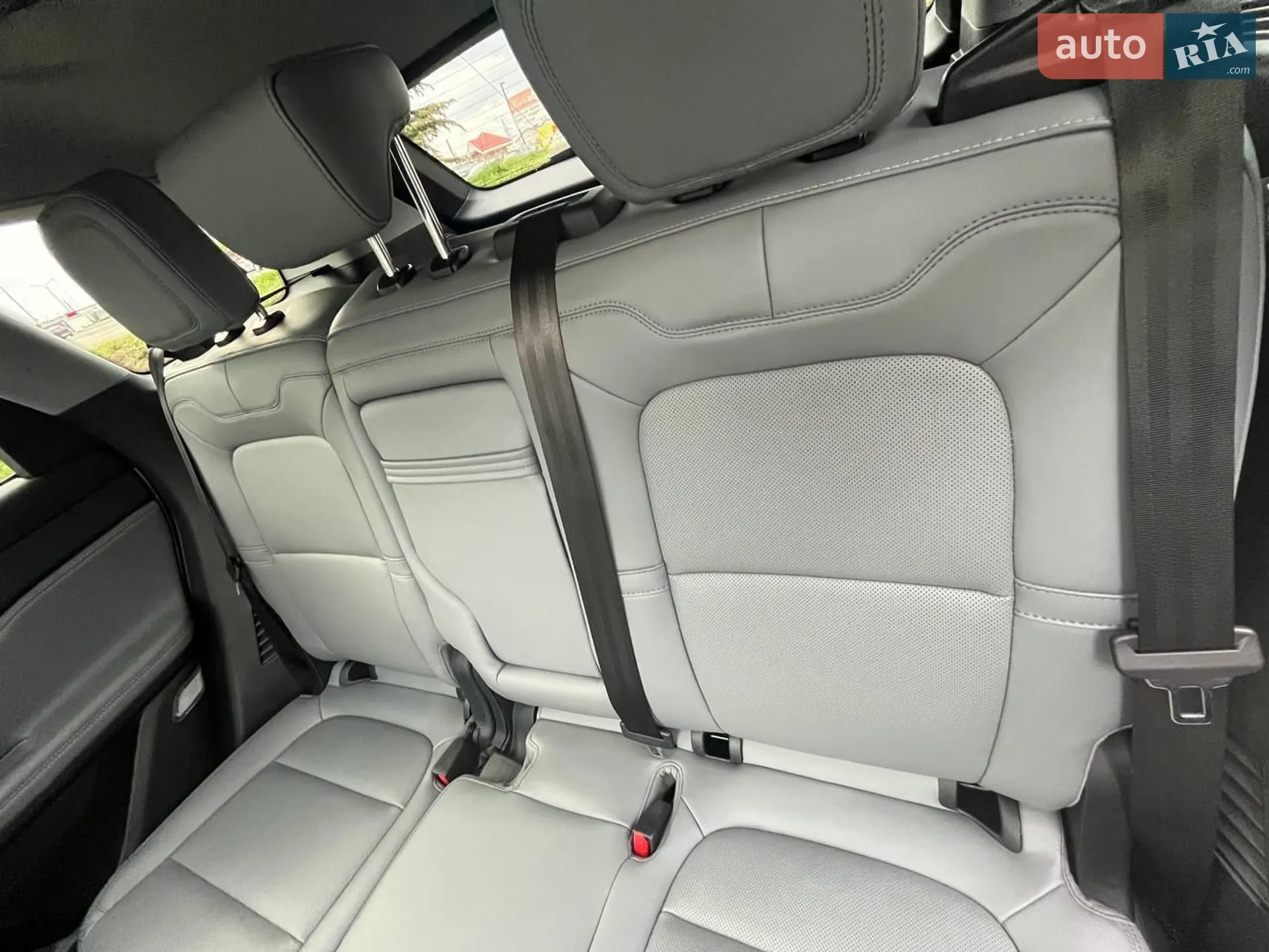 2019 Lincoln Corsair - мініатюра 17