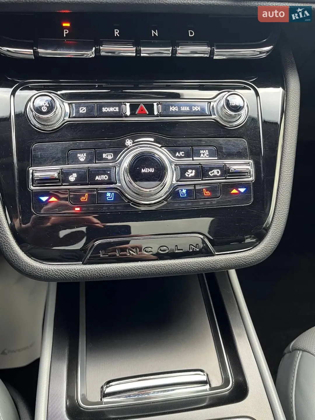 2019 Lincoln Corsair - мініатюра 24