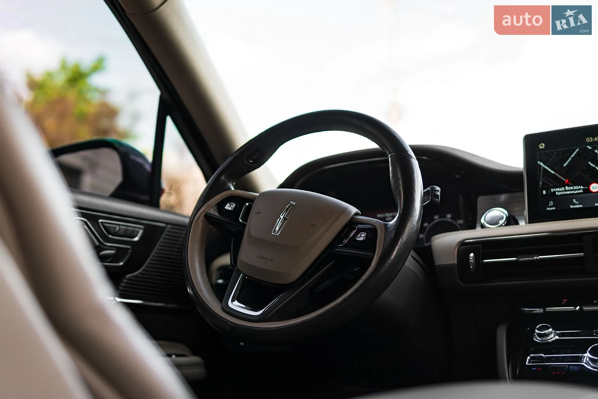 2020 Lincoln Corsair - мініатюра 16