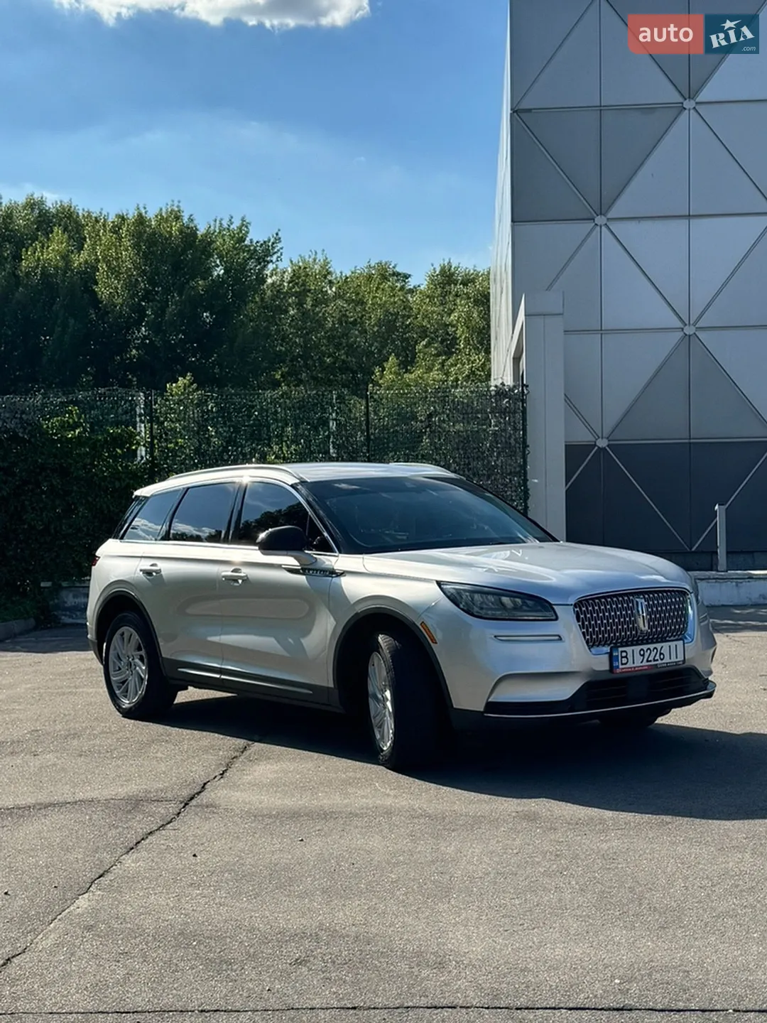 2020 Lincoln Corsair - мініатюра 2