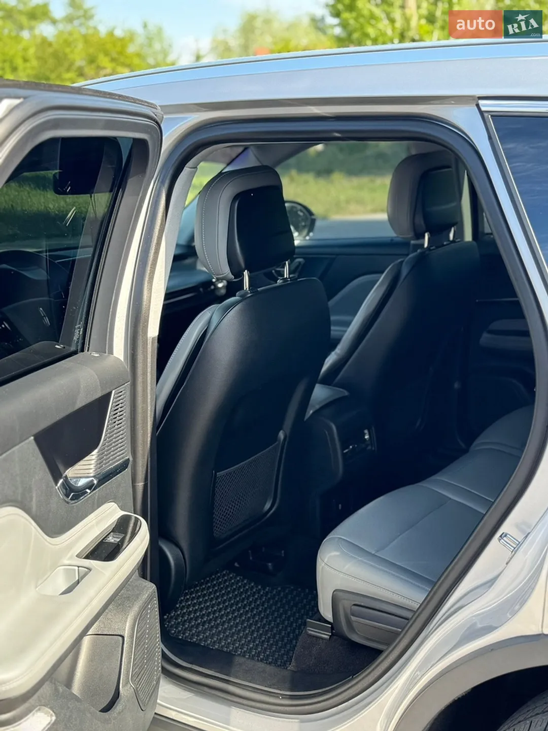 2020 Lincoln Corsair - мініатюра 10