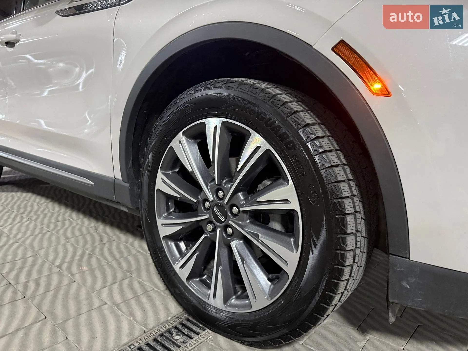 2020 Lincoln Corsair - мініатюра 15