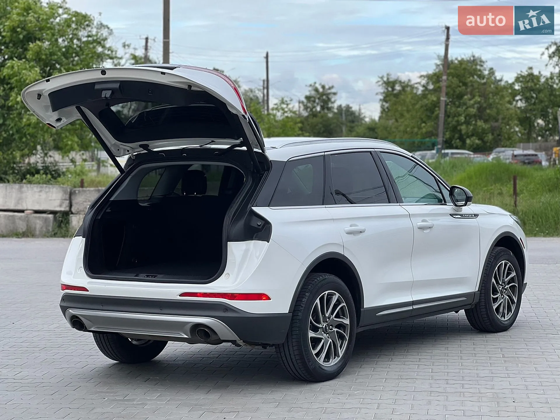 2020 Lincoln Corsair - мініатюра 32