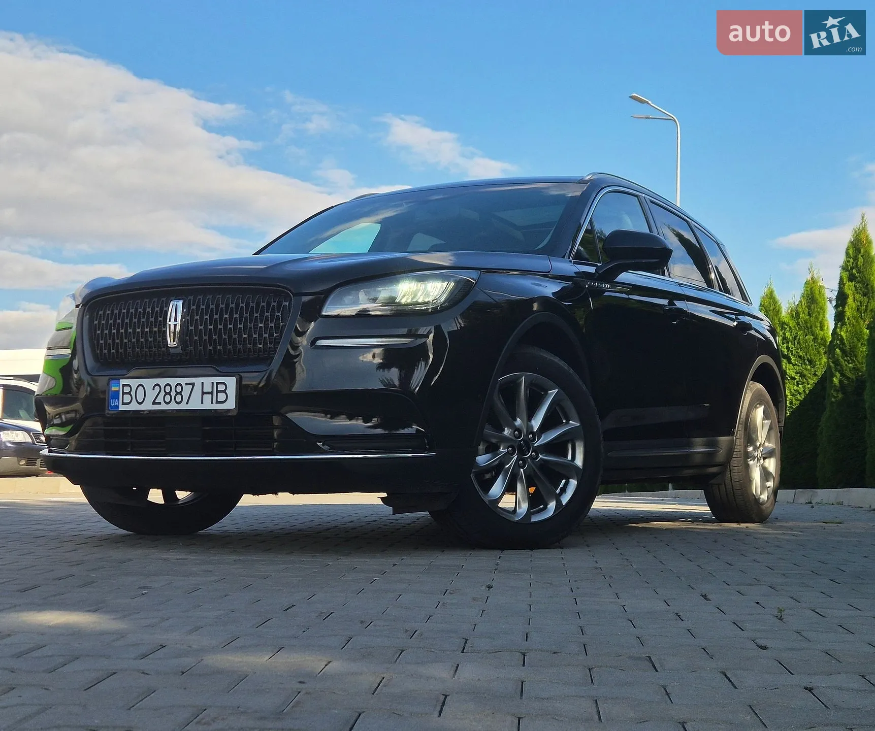 2022 Lincoln Corsair - мініатюра 5