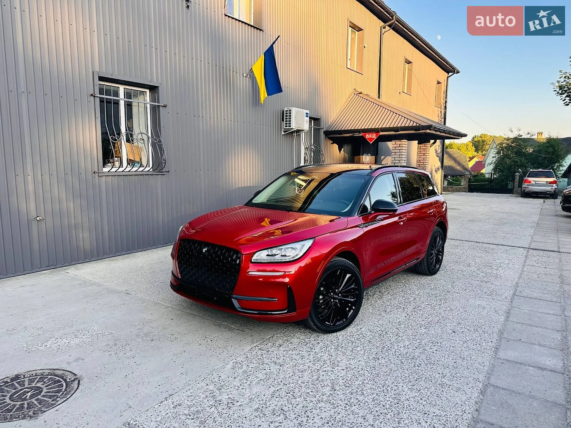 2024 Lincoln Corsair - мініатюра 8