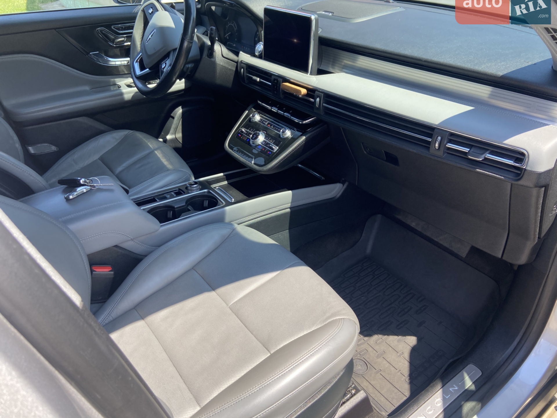 2020 Lincoln Corsair - мініатюра 15