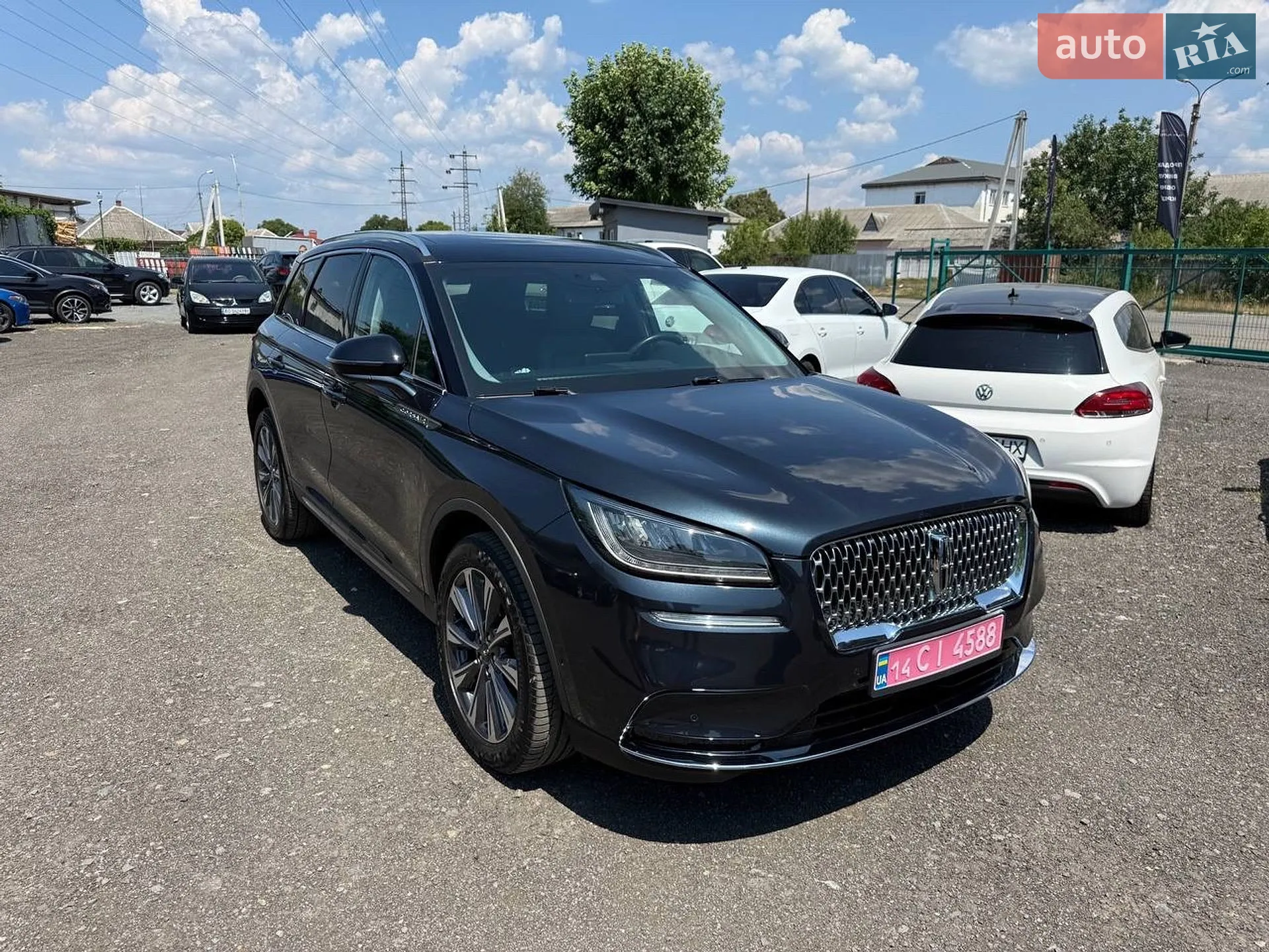 2021 Lincoln Corsair - мініатюра 2