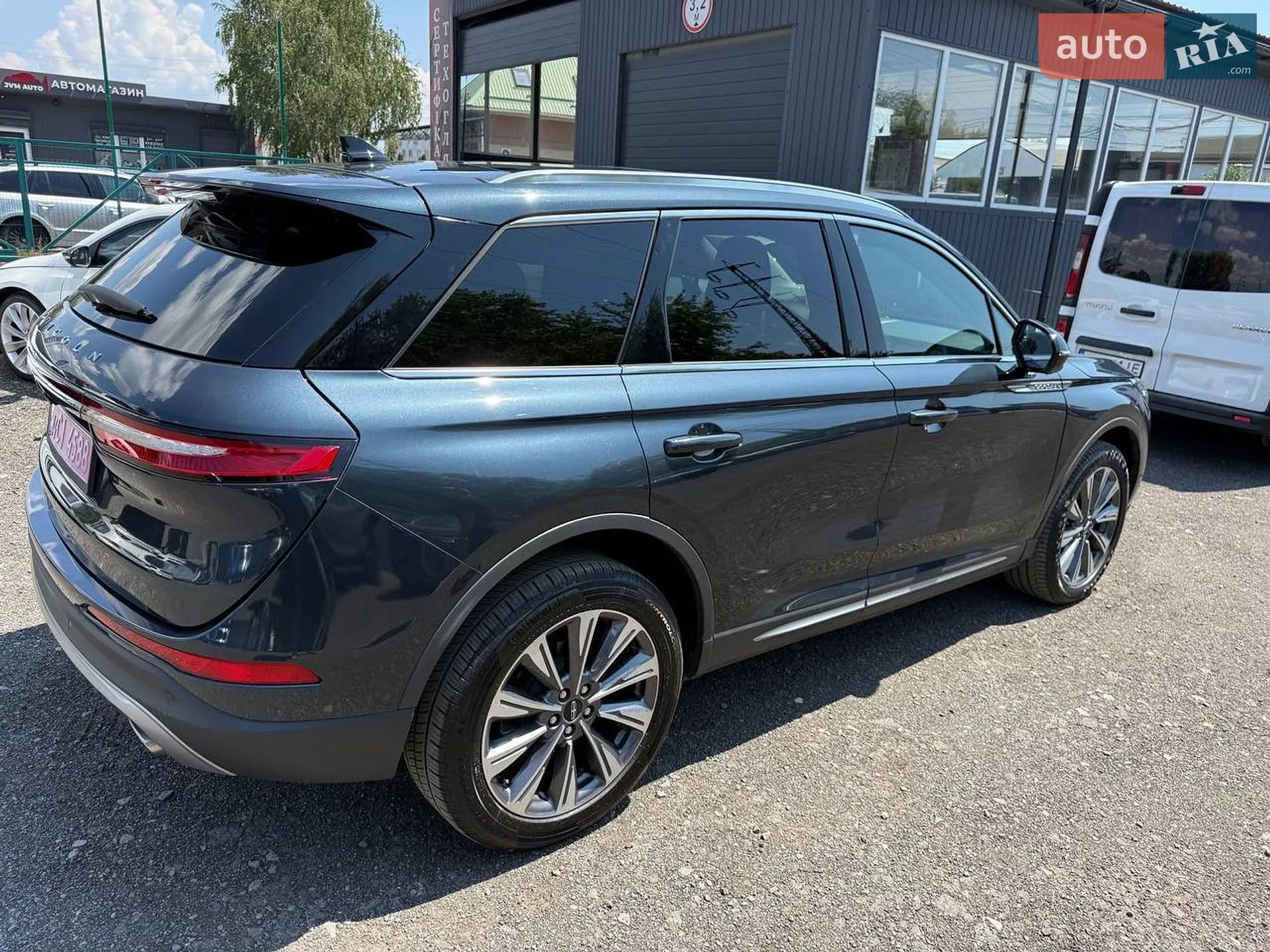 2021 Lincoln Corsair - мініатюра 6