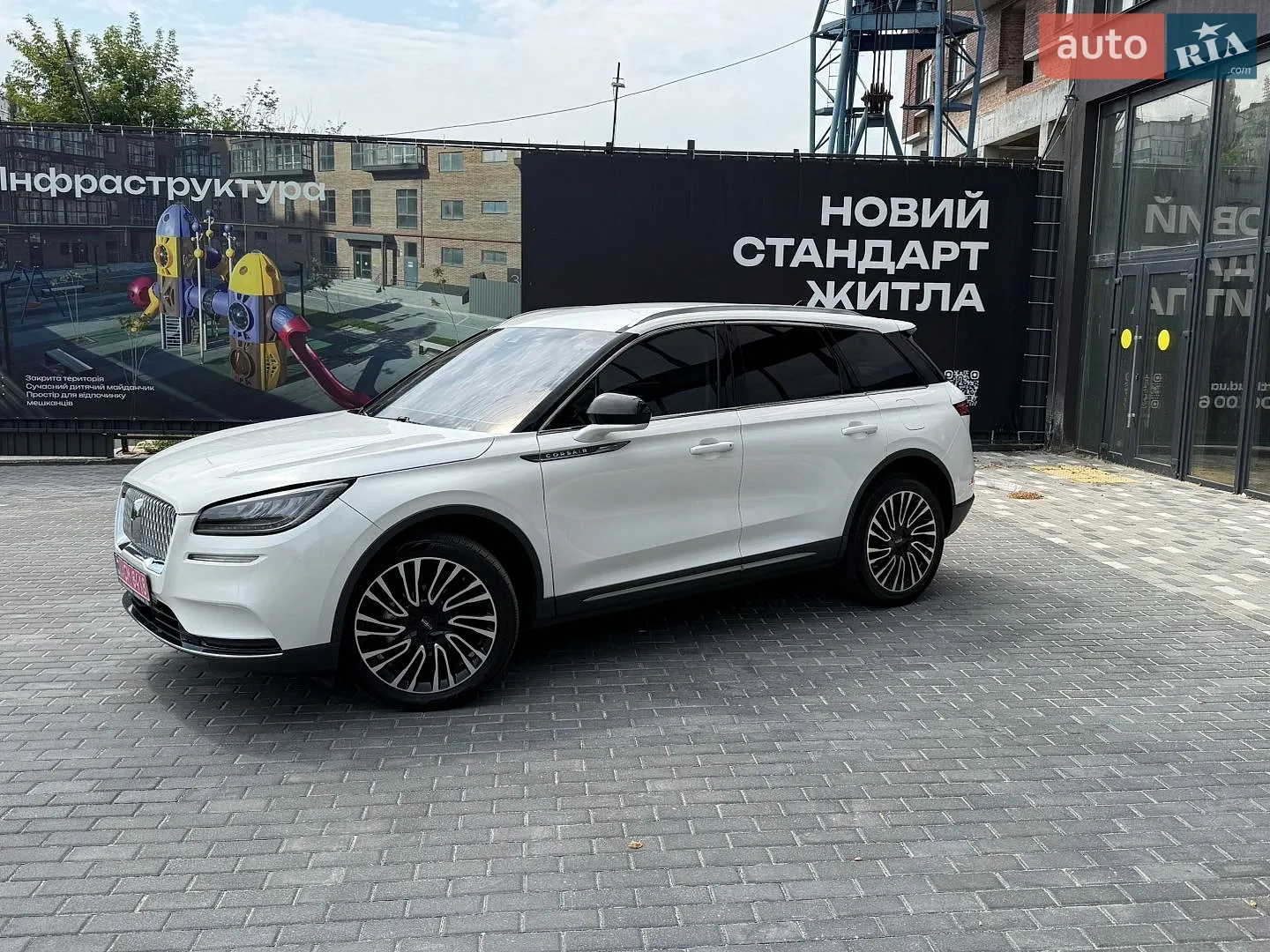 2020 Lincoln Corsair - мініатюра 3