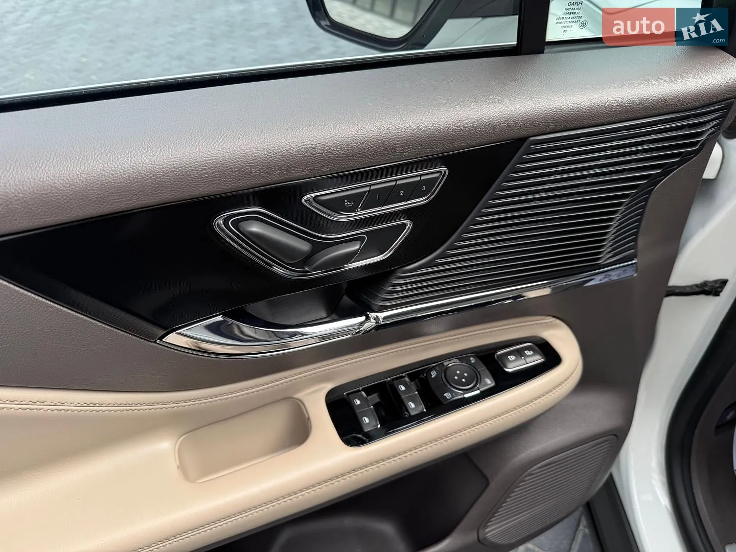 2020 Lincoln Corsair - мініатюра 41