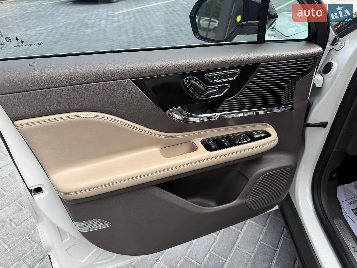 2020 Lincoln Corsair - мініатюра 42