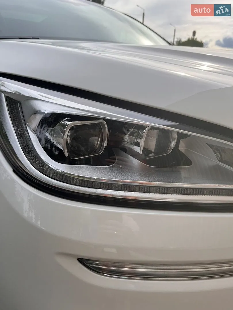2020 Lincoln Corsair - мініатюра 2