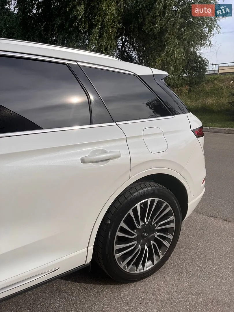 2020 Lincoln Corsair - мініатюра 16