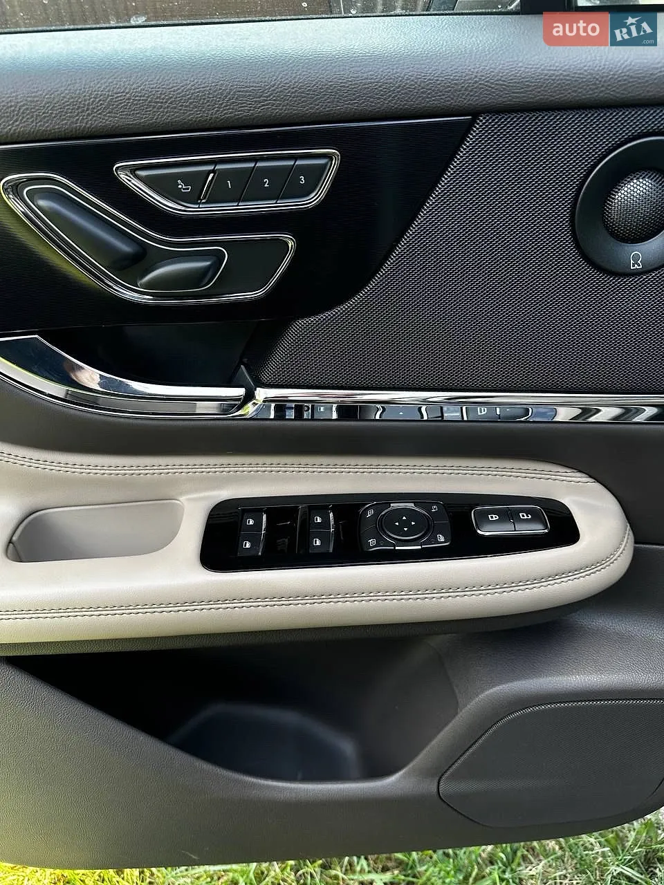 2020 Lincoln Corsair - мініатюра 22