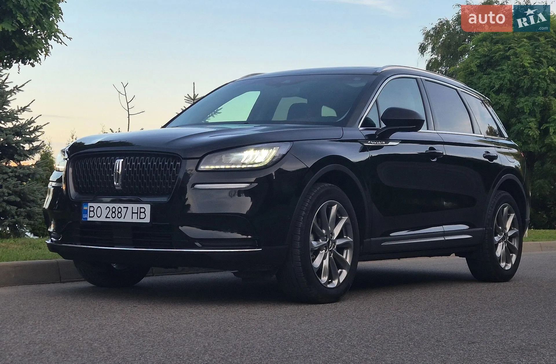 2022 Lincoln Corsair - мініатюра 8