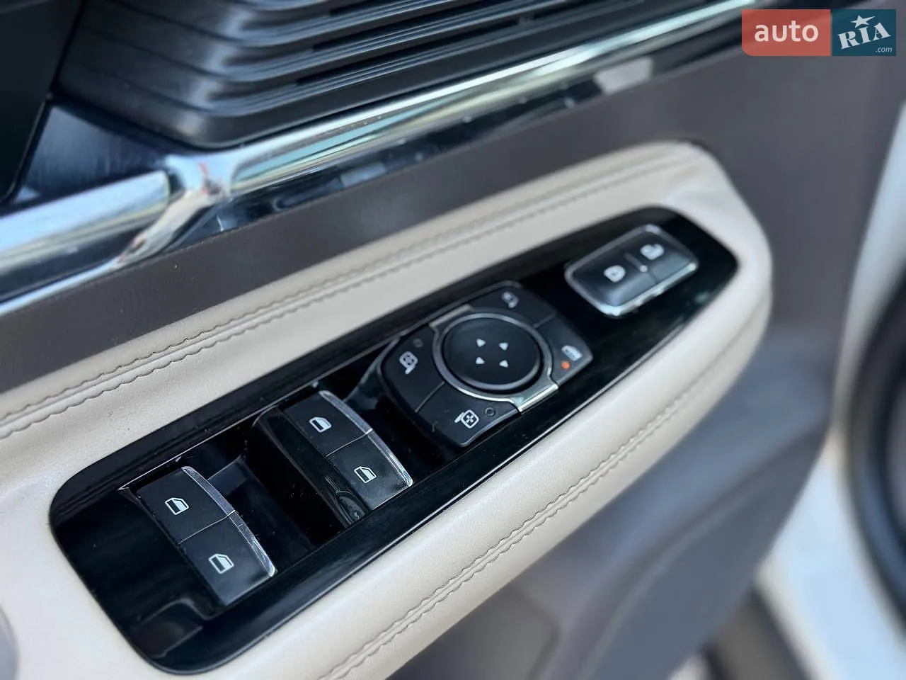 2020 Lincoln Corsair - мініатюра 14