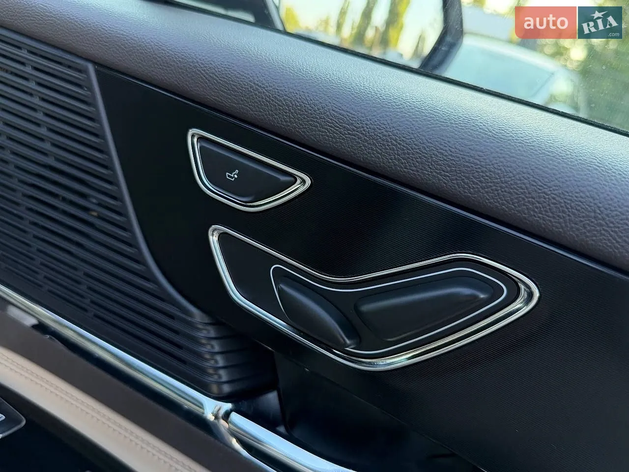 2020 Lincoln Corsair - мініатюра 41