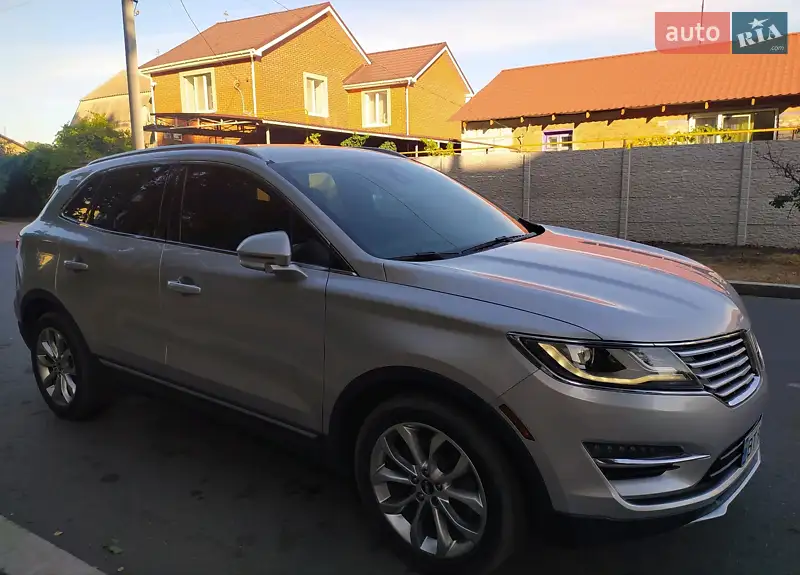 Lincoln MKC 2015