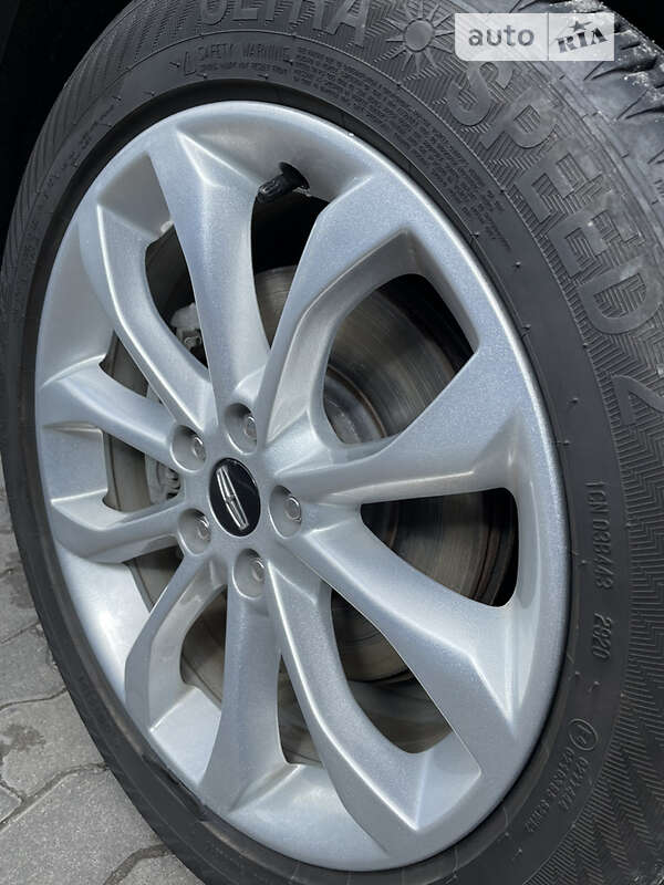 Внедорожник / Кроссовер Lincoln MKC 2016 в Львове