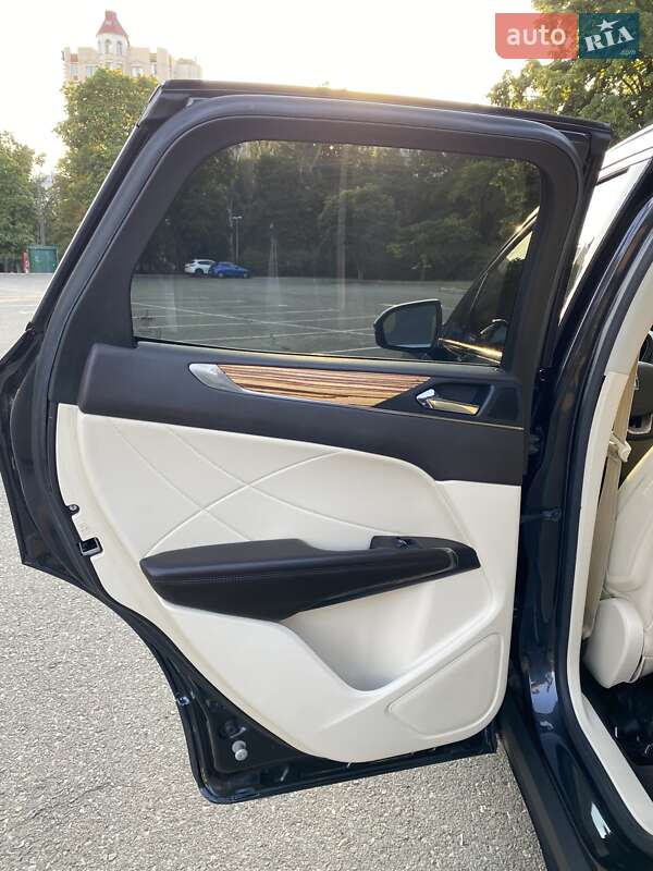 Позашляховик / Кросовер Lincoln MKC 2014 в Одесі