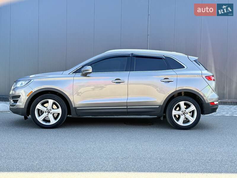 Позашляховик / Кросовер Lincoln MKC 2017 в Києві