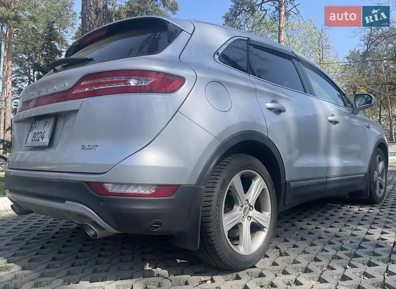 Lincoln MKC 2017 VIN 5LMCJ1C98HUL47194 фото оголошення 4 з 46