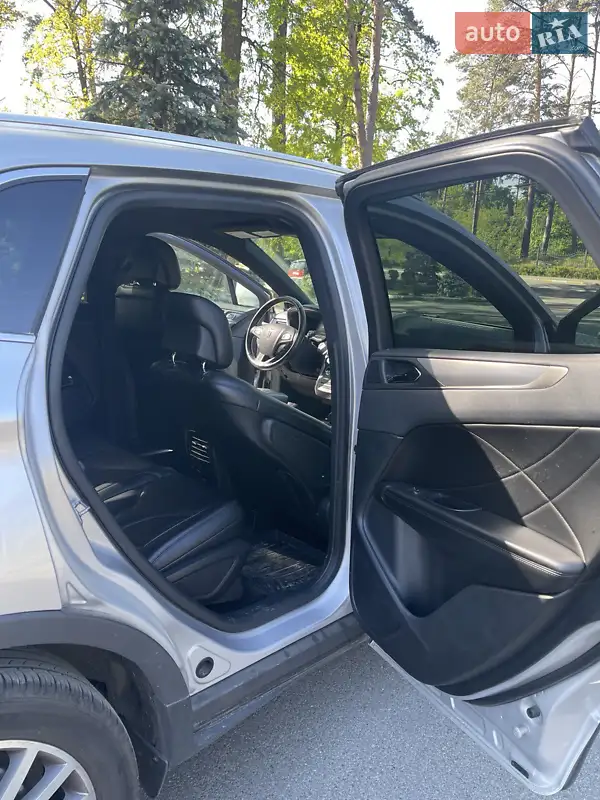 Lincoln MKC 2017 VIN 5LMCJ1C98HUL47194 фото оголошення 15 з 46