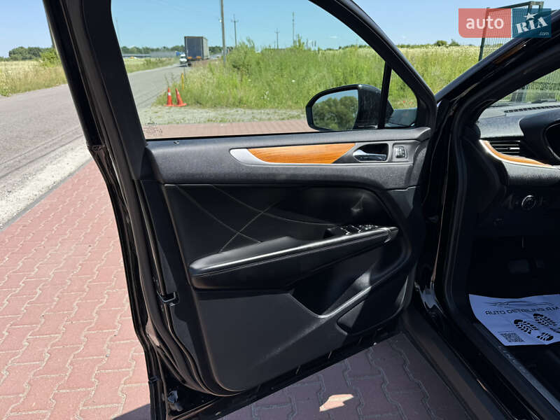 Позашляховик / Кросовер Lincoln MKC 2019 в Рівному