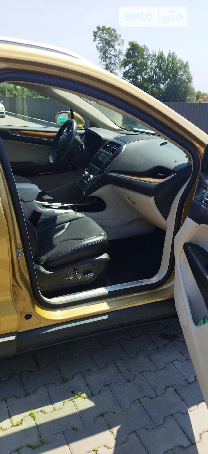 2015 Lincoln MKC - мініатюра 23