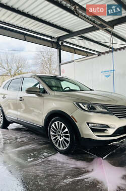 Внедорожник / Кроссовер Lincoln MKC 2015 в 