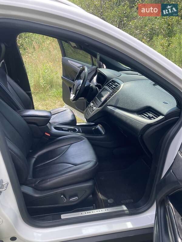 Позашляховик / Кросовер Lincoln MKC 2016 в Шептицькому