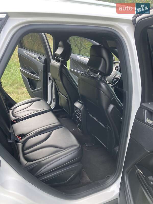 Позашляховик / Кросовер Lincoln MKC 2016 в Шептицькому