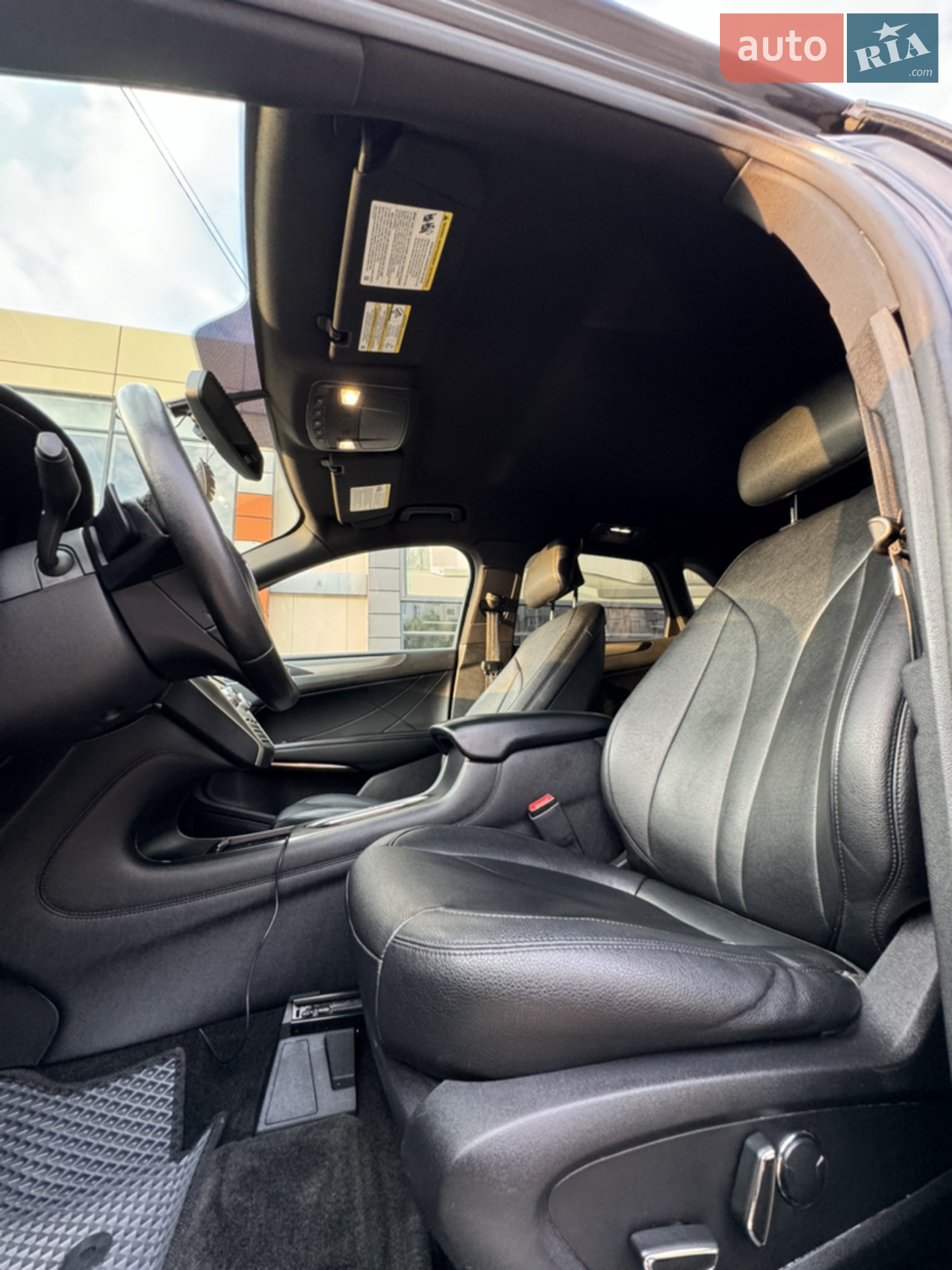 2015 Lincoln MKC - мініатюра 14