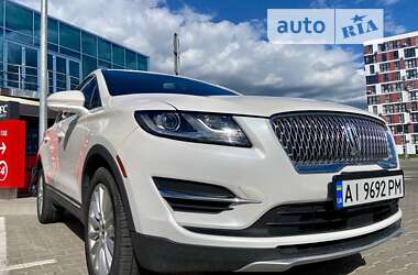 Внедорожник / Кроссовер Lincoln MKC 2019 в 
