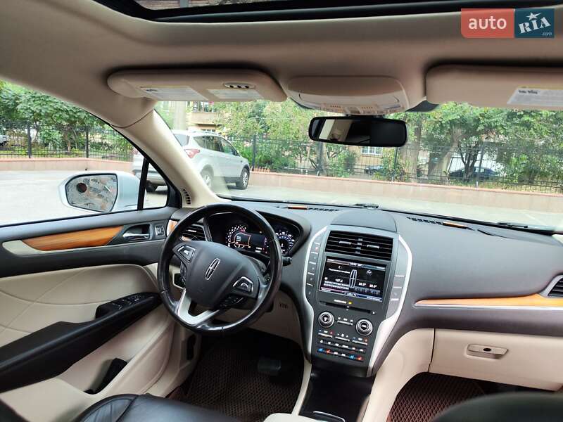 Позашляховик / Кросовер Lincoln MKC 2015 в Києві