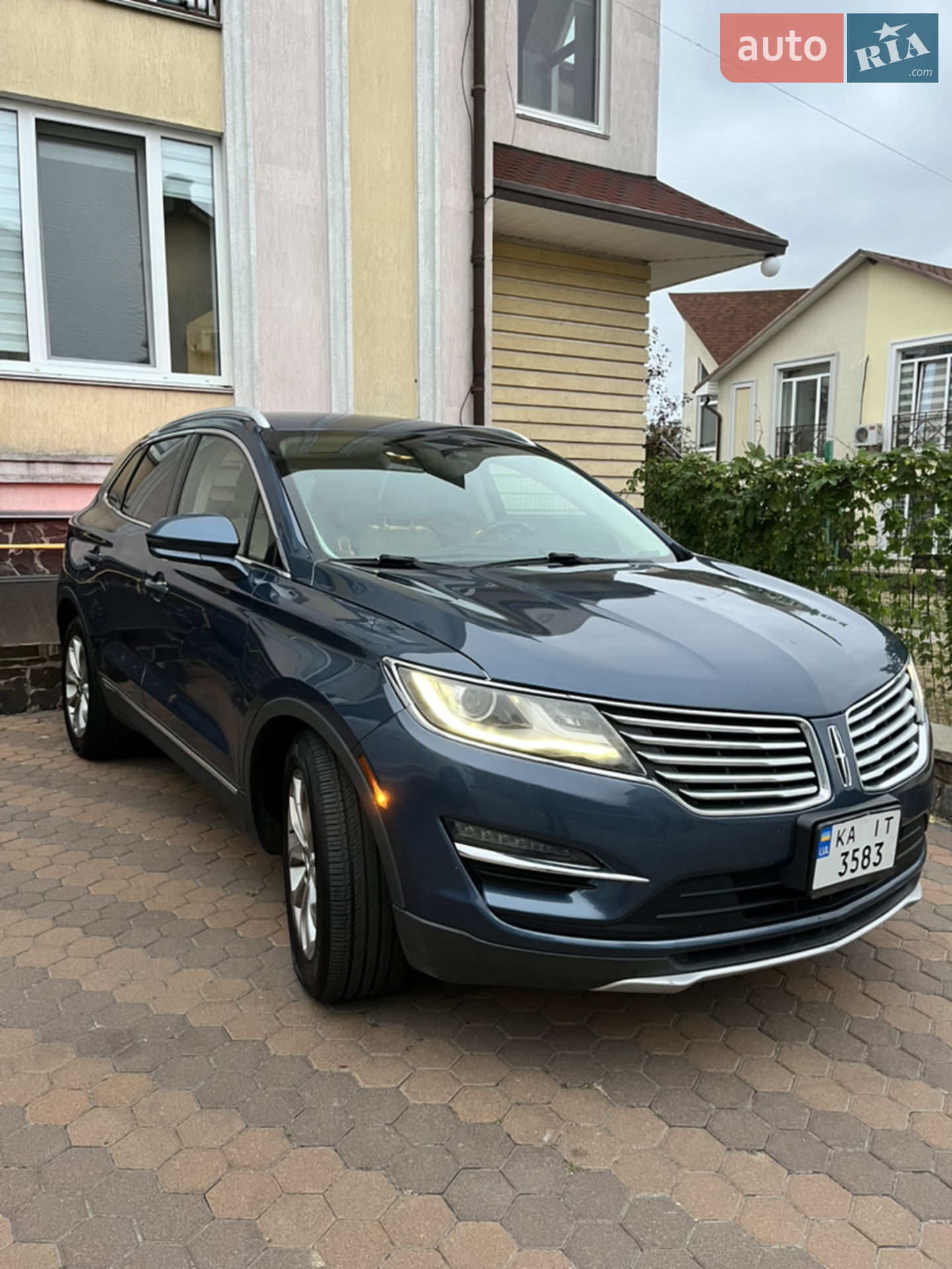 2017 Lincoln MKC - мініатюра 3