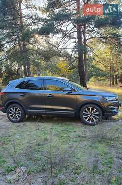 Внедорожник / Кроссовер Lincoln MKC 2018 в 