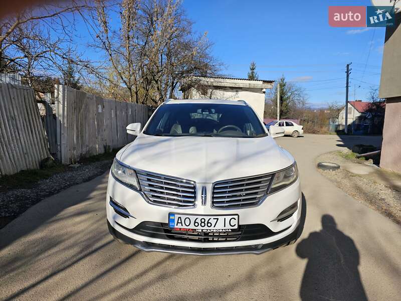 Позашляховик / Кросовер Lincoln MKC 2015 в 