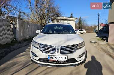 Позашляховик / Кросовер Lincoln MKC 2015 в 