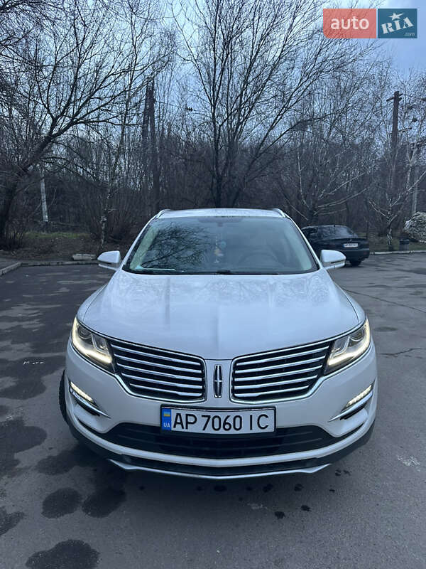 Позашляховик / Кросовер Lincoln MKC 2017 в 