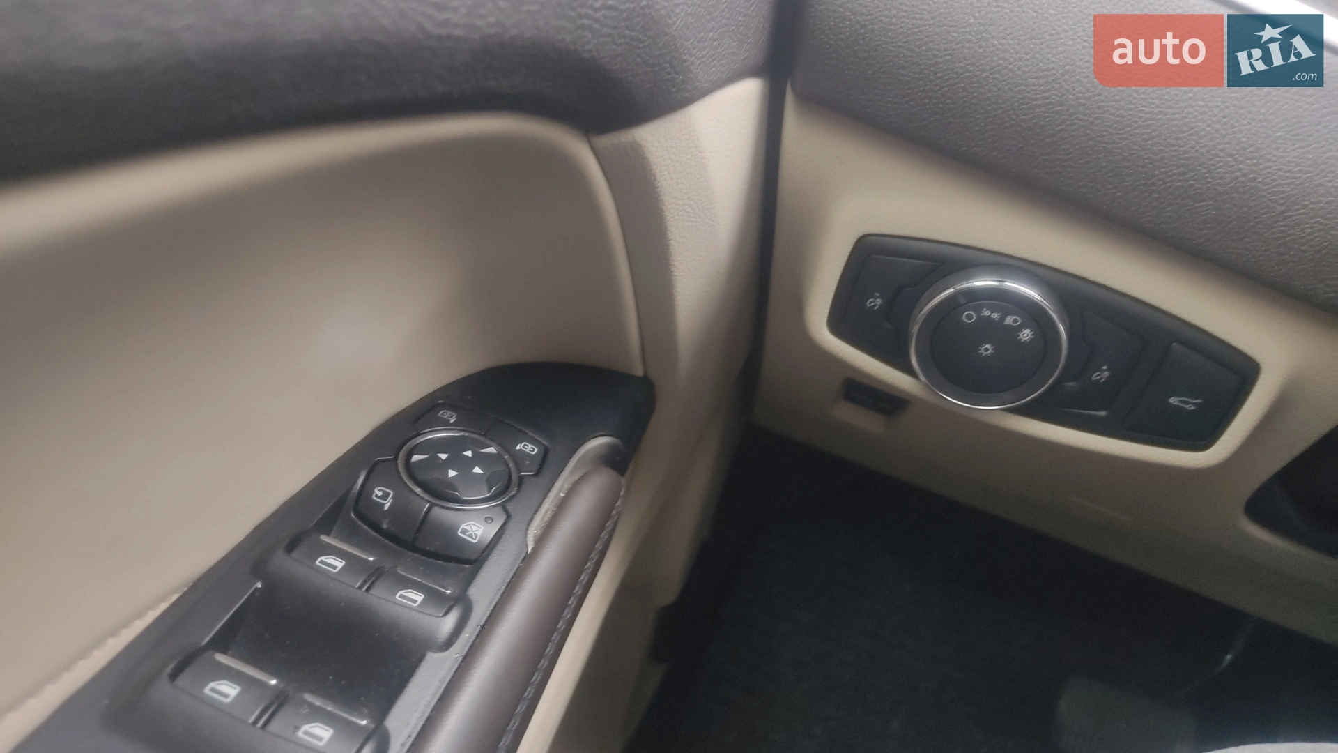 2017 Lincoln MKC - мініатюра 13