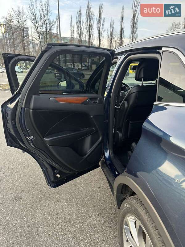 Внедорожник / Кроссовер Lincoln MKC 2017 в Киеве фото 17 Внедорожник / Кроссовер Lincoln MKC 2017 в Киеве