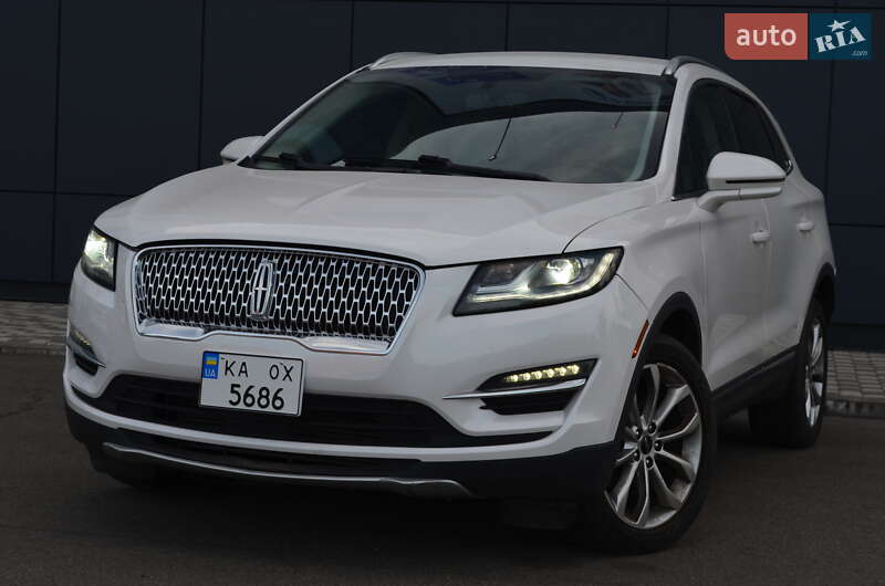 Внедорожник / Кроссовер Lincoln MKC 2019 в 