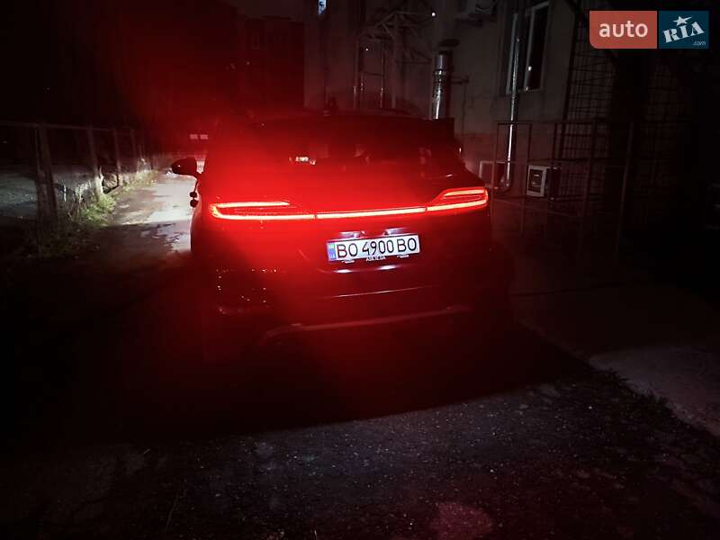 Внедорожник / Кроссовер Lincoln MKC 2016 в Тернополе