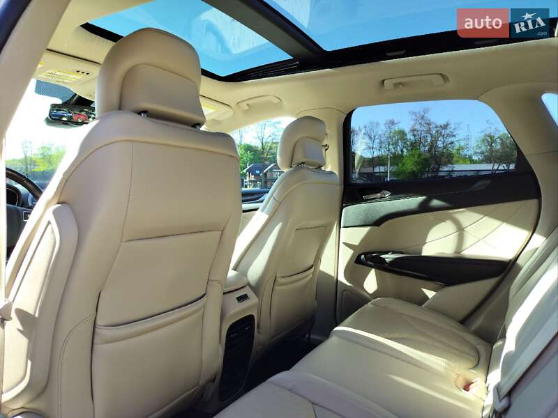 Внедорожник / Кроссовер Lincoln MKC 2018 в Тернополе